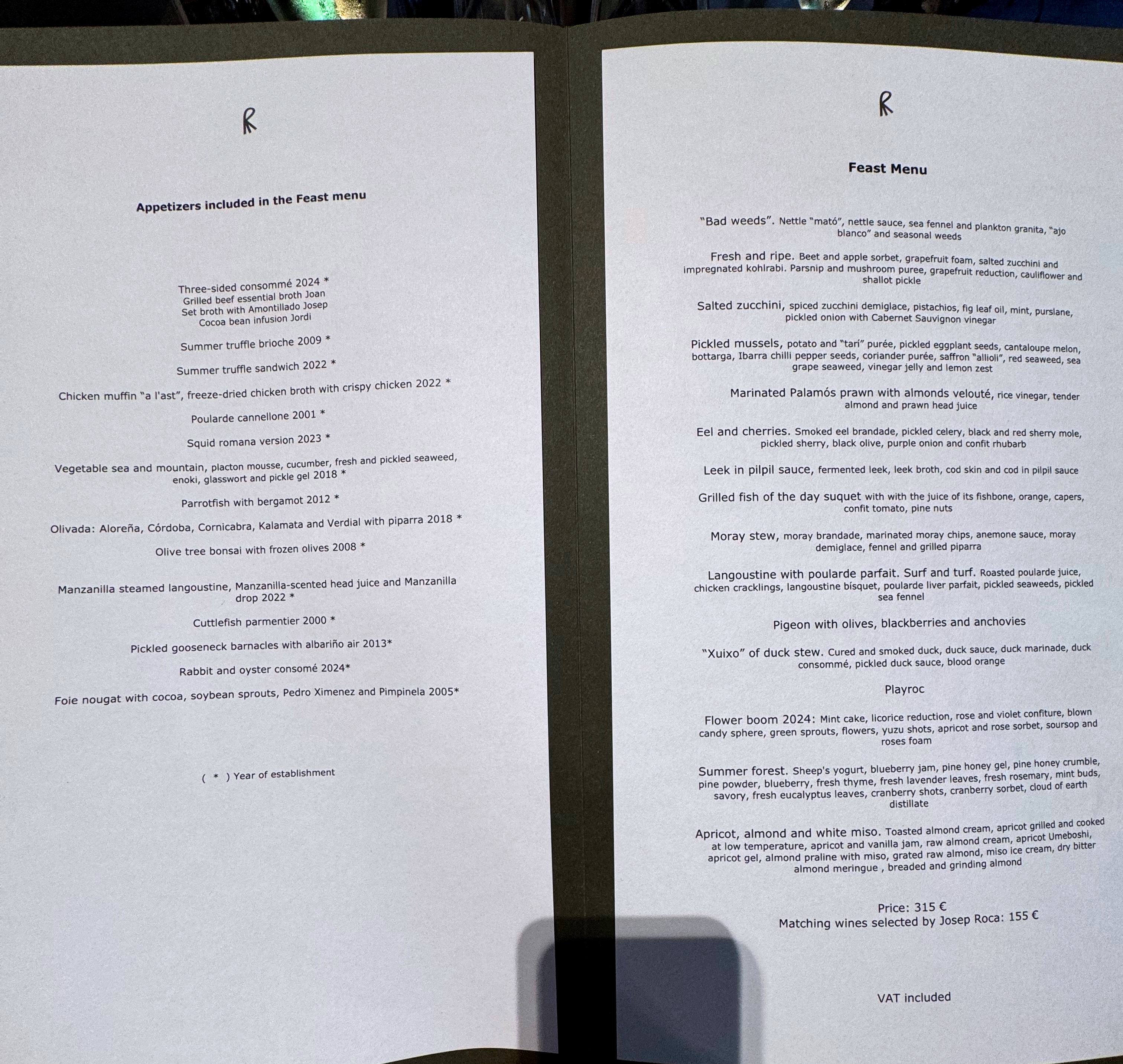 Den samlede menu - 15 appetizers (bemærk årstallene for hvornår de blev tilføjet) og dernæst 16 retter!